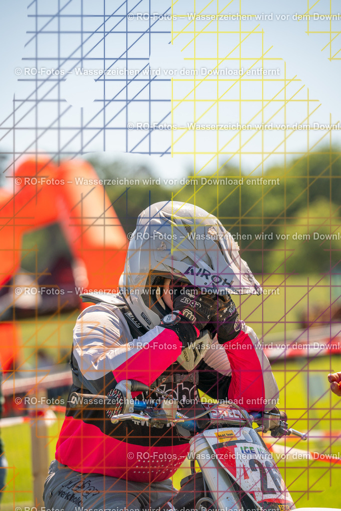 Wolfshausen 1 Lauf -1112 | Sportfotografie von RO-Fotos: Motorsport, Motocross, Enduro, Laufveranstaltungen und Triathlon. Professionelle Fotos von Sportlern und Events. - Realisiert mit Pictrs.com