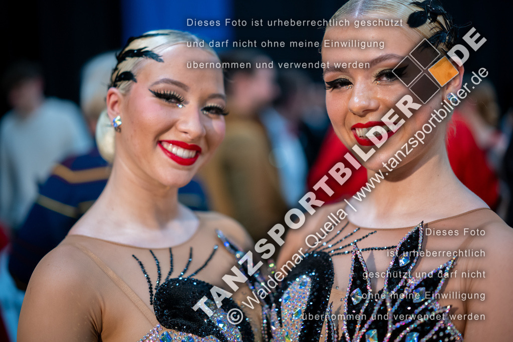 20250118-12041 | Hier finden Sie Tanz Bilder vom Latein und Standard Formationen tanzen. Sportbilder vom Tanzsport. Schöne Fotos und von Weltmeisterschaft, Europameisterschaft, Bundesliga, Regionalliga, Oberliga und Landesliga sowie von GOC Stuttgart, DanceComp, WM Bremen