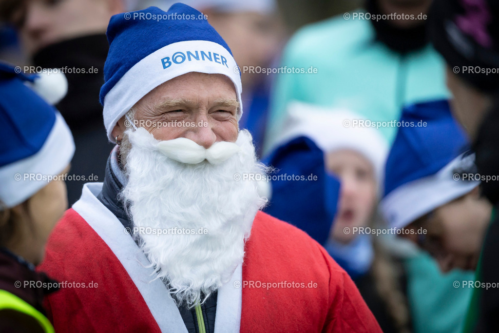Bonner Nikolauslauf in Bonn, 08.12.2024 | Impressionen vom Bonner Nikolauslauf am 08.12.2024 in Bonn (Freizeitpark Rheinaue). Foto: BEAUTIFUL SPORTS/Axel Kohring
