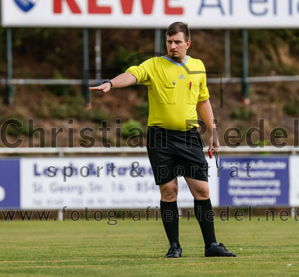 2023-07-22_016_FC_Eitting_gegen_FC_Moosinning | Eitting, Deutschland, 22.07.2023:
Fußball, Kreisliga 2023 / 2024, Testspiel, FC Eitting gegen FC Moosinning, Endergebnis: 0:4

Schiedsrichter Andreas Hettenkofer

Foto: Christian Riedel / fotografie-riedel.net
