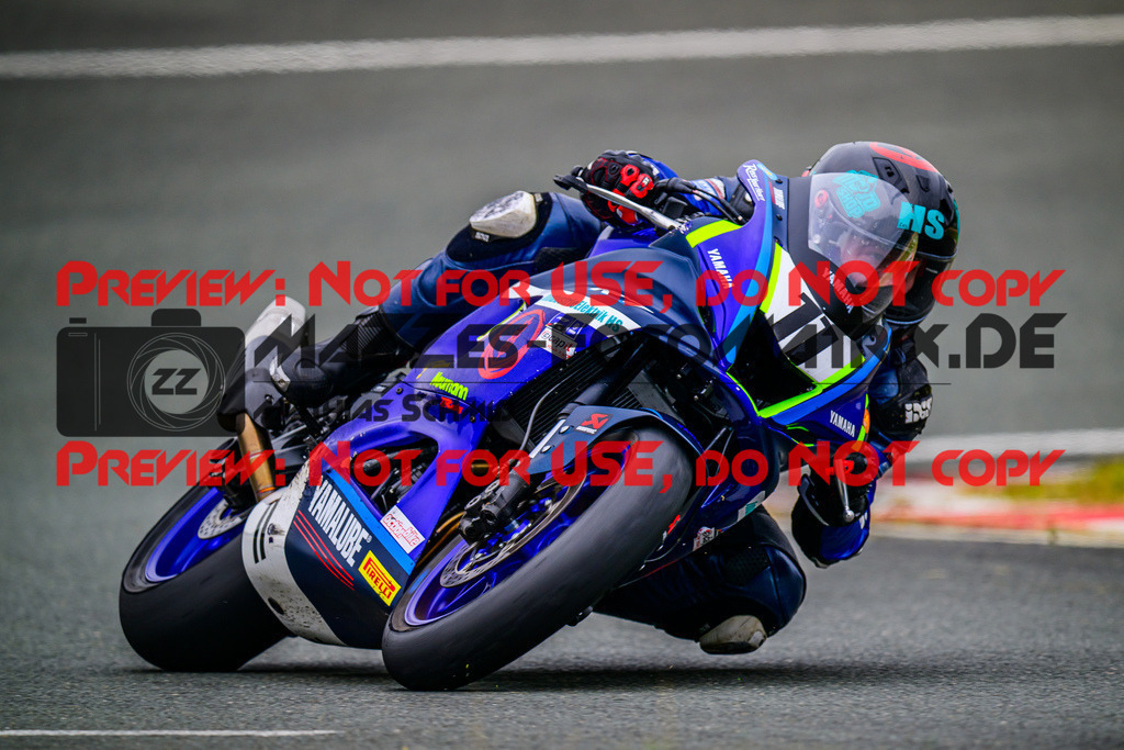 MaZZes_FotoMatrix_240726_6007705_2255 | R7