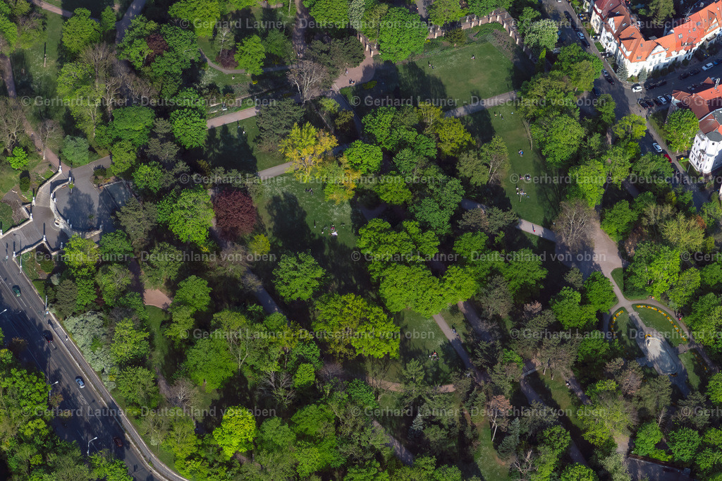 4026006 | ERFURT 06.05.2020 Parkanlage "Stadtpark" - "Luisenplatz" an der Robert-Koch-Straße im Ortsteil Löbervorstadt in Erfurt im Bundesland Thüringen, Deutschland. Weiterführende Informationen bei: Landeshauptstadt Erfurt. // Park of "Stadtpark" on Robert-Koch-Strasse in the district Loebervorstadt in Erfurt in the state Thuringia, Germany. Further information at: Landeshauptstadt Erfurt. Foto: Gerhard Launer