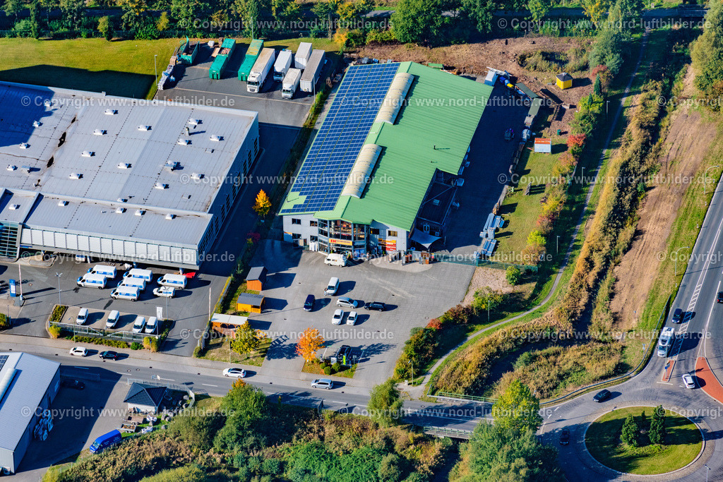 Bremerhaven_Baustoffhandel_Hasselbring_ELS_4880091022 | BREMERHAVEN 09.10.2022 Gebäude der Niederlassung des Baumarktes " Hasselbring " in Bremerhaven im Bundesland Bremen, Deutschland. // Building of the construction market " Hasselbring " in Bremerhaven in the state Bremen, Germany. Foto: Martin Elsen