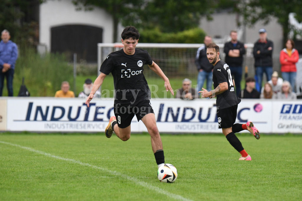 SpVgg Plattling : FC Ergolding | Andreas Brandl (SpVgg Plattling) - Realisiert mit Pictrs.com