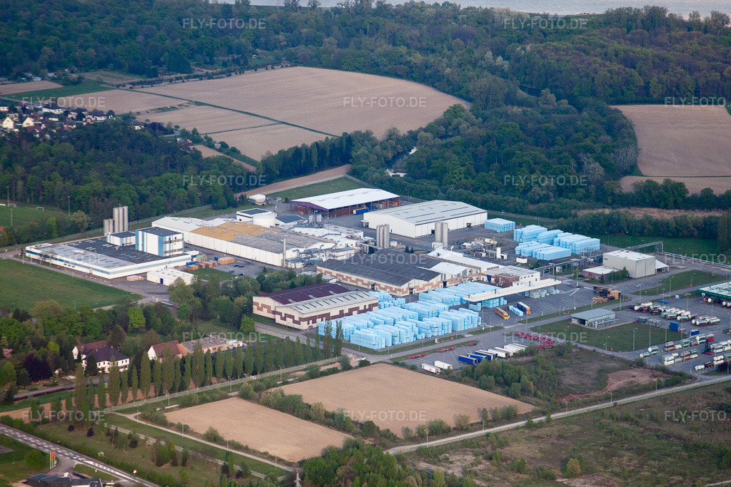 Luftbild: Ortsansicht in Drusenheim im Bundesland Bas-Rhin in Frankreich. Foto: IMG_39537.jpg vom 14.04.2011 durch Werner Riehm/FLY-FOTO.de