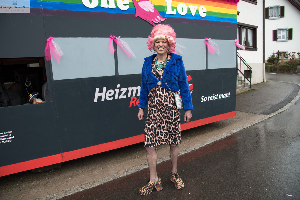 FastSonn_23-013 | Fotoblog Schwarzwald, Foto Blog Wiesental, Pfaffenberg, Winterzauber, Zeller Bergland, Zell im Wiesental, Fotoblog Wiesental, Landschaftsfotos, Bilder Wiesental, Natur, Naturbilder, Fastnacht, Zeller Fastnacht, Zeller Fasnacht, Zeller Bergland, Belchen, - Realisiert mit Pictrs.com