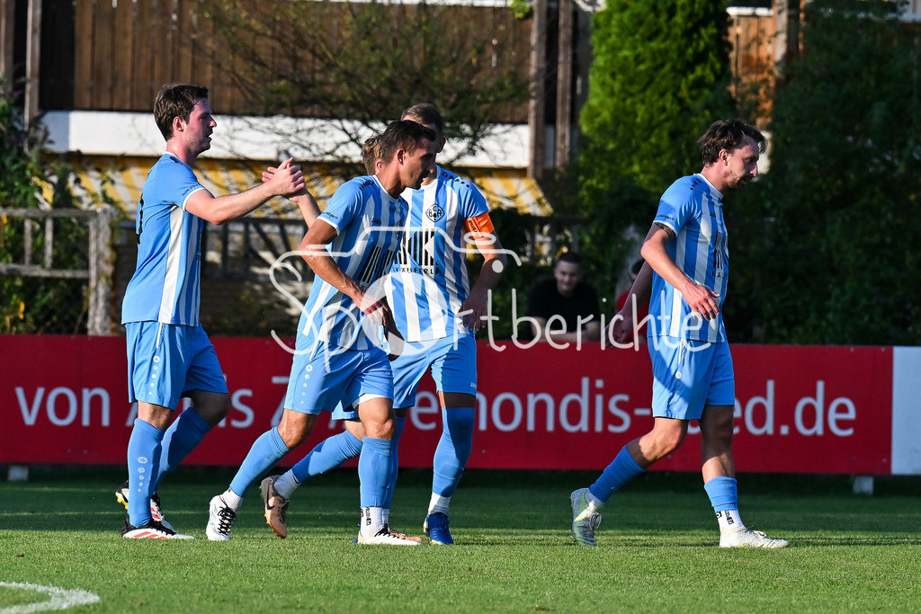 BC Aichach - VfR Neuburg | Jubel nach 1-0 Aichach 9
