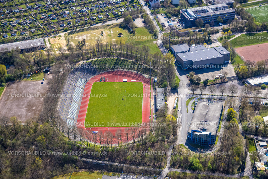 Hagen220401863 | Luftbild, Sportpark Ischeland mit Ischelandstadion und Ischelandhalle bzw. Krollmann Arena, Altenhagen, Hagen, Ruhrgebiet, Nordrhein-Westfalen, Deutschland