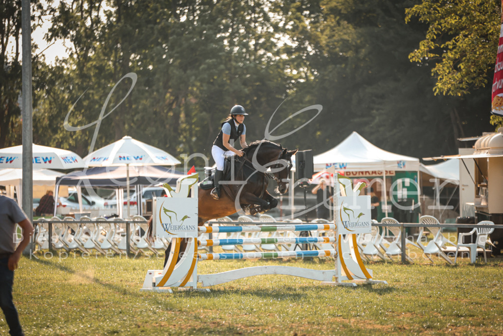 18.FrSpA00040 | Leoni Ertmer Photography - Realisiert mit Pictrs.com