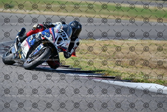 26bt04-0173 | markuskiefer.com - Realisiert mit Pictrs.com