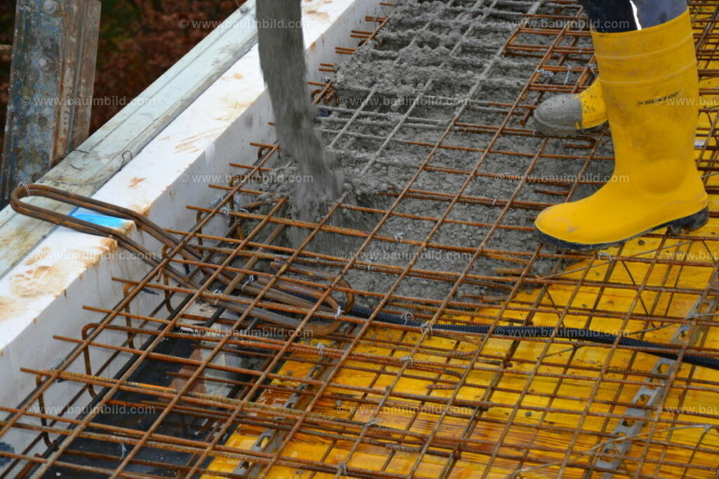 bib-lg04-betonarbeiten-decken-0666 | Nach LV-Leistungsgruppen sortierte Detailfotos über den Bau eines Hauses. Alle Hausbau-Bilder direkt vom Urheber und Autor der Website Haus-Selber-Bauen.com