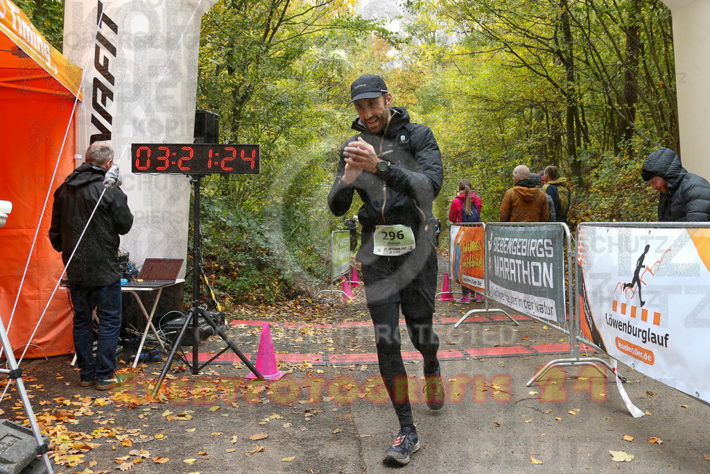 251026_1323_EX1_3293 | Sportfotografie im Rhein-Sieg Kreis, Köln, Bonn, NRW, Rheinland Pfalz, Hessen, etc. Unser Tätigkeitsfeld umfasst den Laufsport vom Volkslauf über den Marathon, Duathlon, Triathon bis zum Ultralauf wie Kölnpfad Ultra oder Schindertrail.