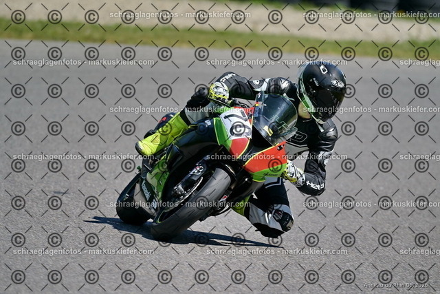 26BT01-0969 | 070 - Realisiert mit Pictrs.com