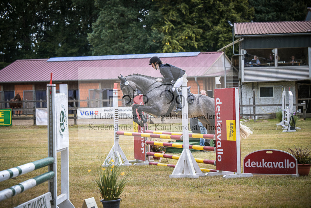 DOS_0730 | Entdecke hochwertige Reitturnierfotos von Foto Oger. Professionell, emotional und authentisch – jetzt Lieblingsmomente im Shop bestellen.Deutschlandweite Turnierfotografie. - Realisiert mit Pictrs.com