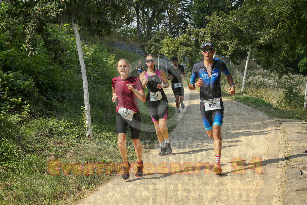 250824_1441_EX1_7194 | Sportfotografie im Rhein-Sieg Kreis, Köln, Bonn, NRW, Rheinland Pfalz, Hessen, etc. Unser Tätigkeitsfeld umfasst den Laufsport vom Volkslauf über den Marathon, Duathlon, Triathon bis zum Ultralauf wie Kölnpfad Ultra oder Schindertrail.
