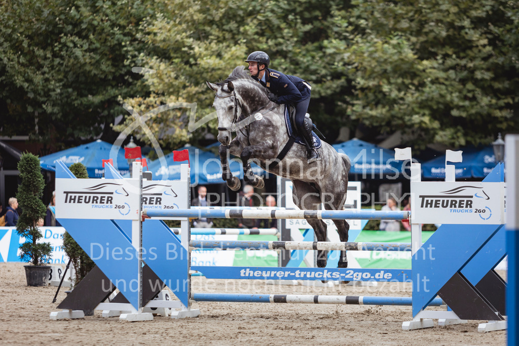 240915_OWLCh_Youngster6y-515 | Deine schönsten Turniermomente als professionelle Fotos! Entdecke hochwertige Pferdesport-Fotografie im Online-Shop. Jetzt Fotos finden & bestellen!