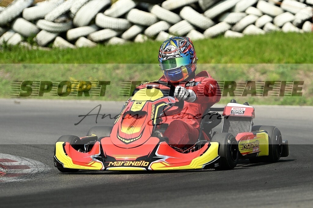 aDSC_0147 | Kaufen Sie Sportbilder im Onlineshop von Andy Scherrer Sportfotografie. Faszinierende Bilder von Sportevents aus der ganzen Schweiz. Fussball, Frauenfussball, Unihockey, Handball, Schwingen und weiteren Sportarten. - Realisiert mit Pictrs.com