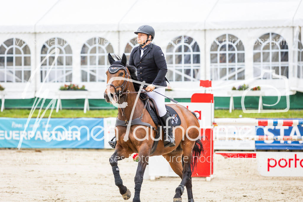 BHO-2PhSpr-M-157 | MomenTaufnahmen Pferdesportfotos