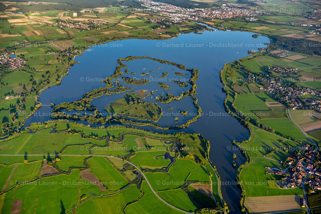 4051061 | MUHR AM SEE 03.09.2021 Uferbereiche der See- Insel und Vogelfreistätte Flachwasser- und Inselzone im " Altmühlsee " in Muhr am See im Bundesland Bayern, Deutschland. Weiterführende Informationen bei: NABU - Naturschutzbund Deutschland e.V.. // Lake Island " Altmuehlsee " in Muhr am See in the state Bavaria, Germany. Further information at: NABU - Naturschutzbund Deutschland e.V.. Foto: Gerhard Launer