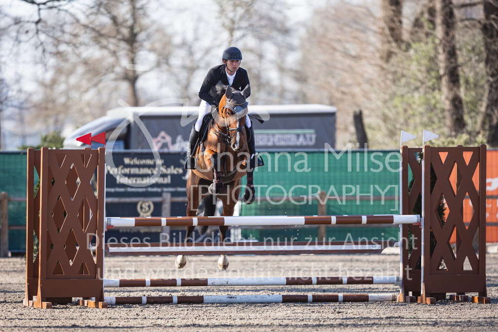 250408_Mühlen_SprPf-A2-211 | Deine schönsten Turniermomente als professionelle Fotos! Entdecke hochwertige Pferdesport-Fotografie im Online-Shop. Jetzt Fotos finden & bestellen!