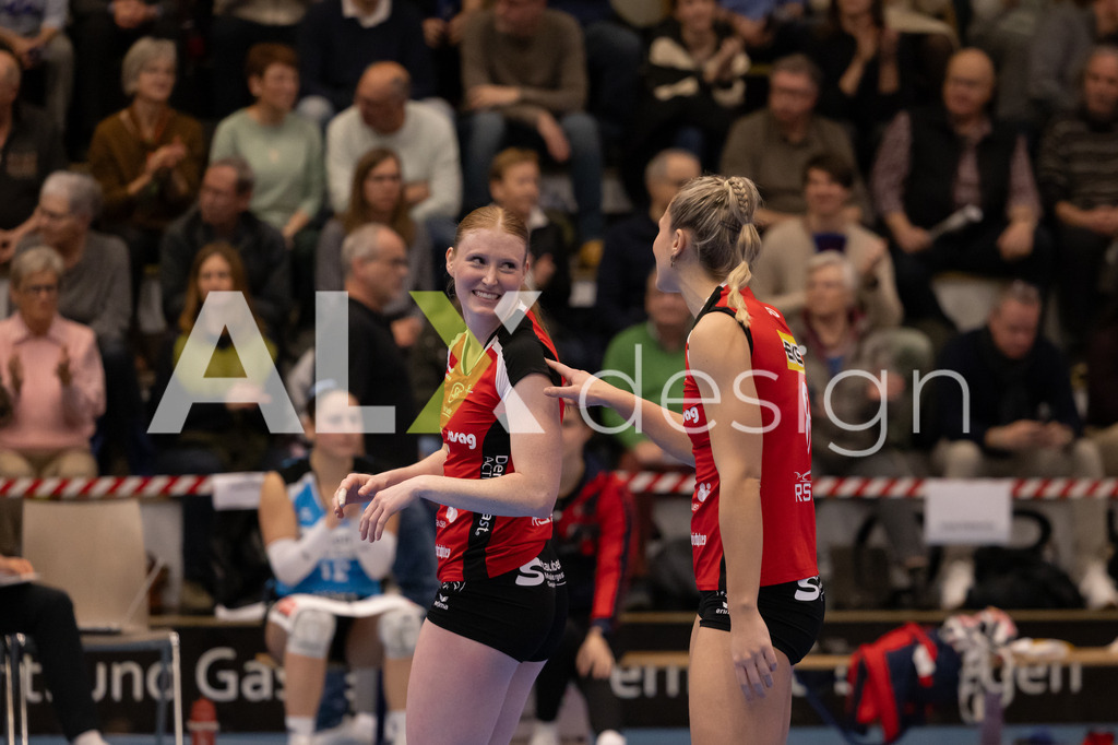 Volleyball I Frauen I Saison 2025-2026 I Volleyball NLA | Women I 1/4 Finals I VC Kanti Schaffhausen - BIWI Volleyball Franches-Montagnes I 21.02.2026 | 3 Sydney Cole (USA) (VC Kanti Schaffhausen) – Pass / Zuspiel - Realisiert mit Pictrs.com
