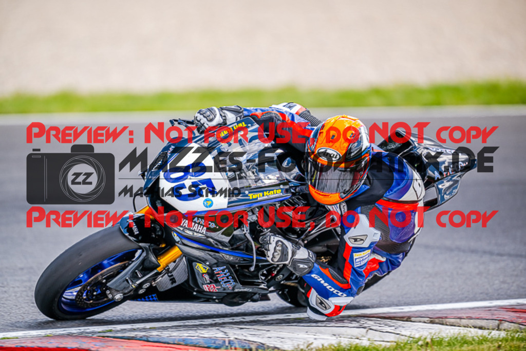 MaZZes_FotoMatrix_220506_90150 | Fotograf Mathias Schmid
Sportfotograf,
Eventfotograf,
Hochzeitsfotograf,
Portraitfotograf