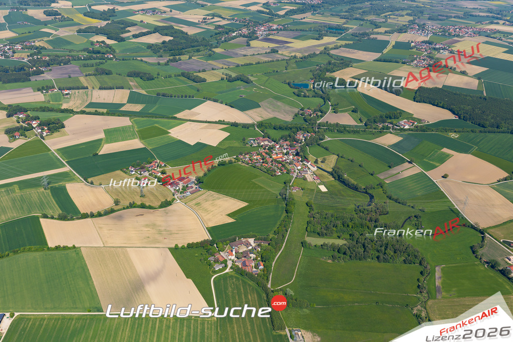 Aktuelles Luftbild von Unterschwillach Ottenhofen - Die Luftaufnahme wurde 2021 mittels UL-Flugzeug erstellt ( keine Drohne ) - hochauflösende Kamera-Systeme von  Canon -Beste Qualität - Für grossformatige Ausdrucke geeignet. Die Geschenkidee !