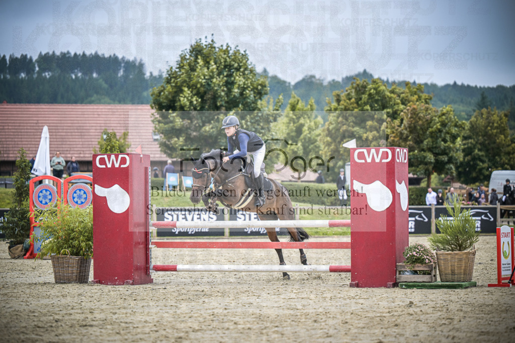 DOS_1867 | Entdecke hochwertige Reitturnierfotos von Foto Oger. Professionell, emotional und authentisch – jetzt Lieblingsmomente im Shop bestellen.Deutschlandweite Turnierfotografie. - Realisiert mit Pictrs.com