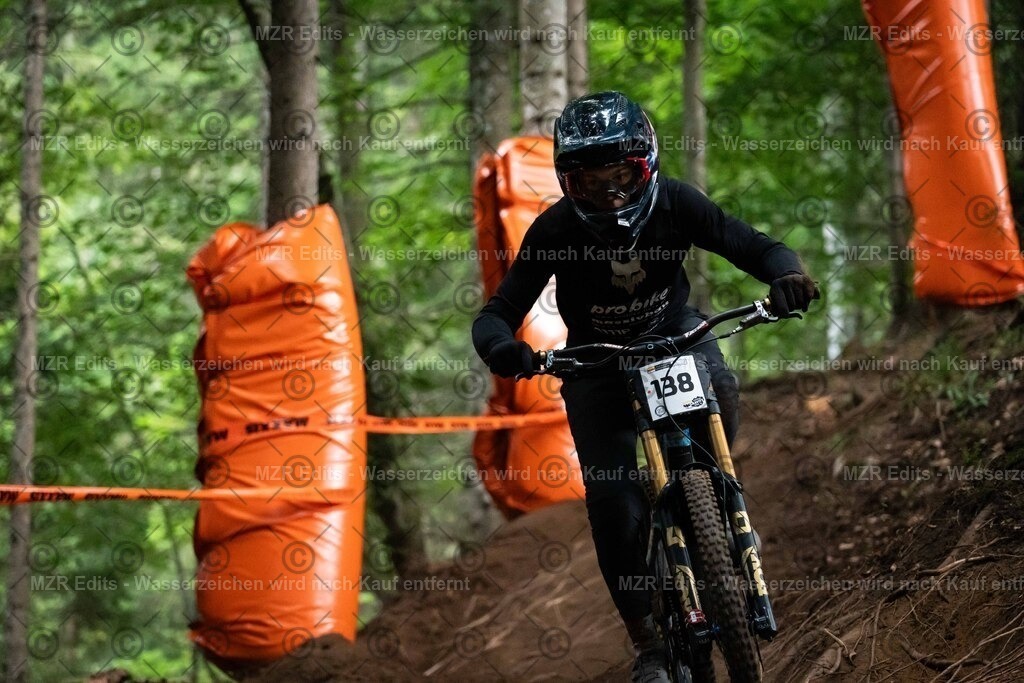 x-332 | mzredits - Realisiert mit Pictrs.com