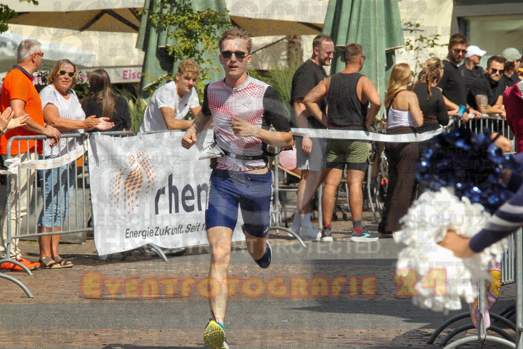 250824_1506_EV4_2642 | Sportfotografie im Rhein-Sieg Kreis, Köln, Bonn, NRW, Rheinland Pfalz, Hessen, etc. Unser Tätigkeitsfeld umfasst den Laufsport vom Volkslauf über den Marathon, Duathlon, Triathon bis zum Ultralauf wie Kölnpfad Ultra oder Schindertrail.