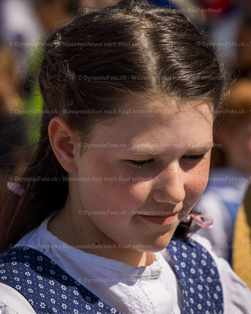 IMG_2024_04_14_0050342 | Professionelle Fotografen für Portrait-, Produkt-, Beauty -, Fashion-, kommerzielle - u. Hochzeitsfotografie sowie für Veranstaltungen. Lokal vor Ort oder in lokalen Studios.