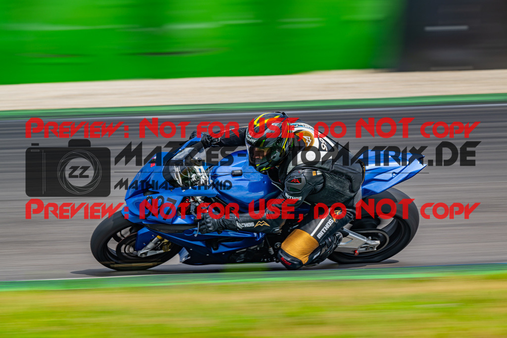 MaZZes_FotoMatrix_240702_6007705_5120 | ROT