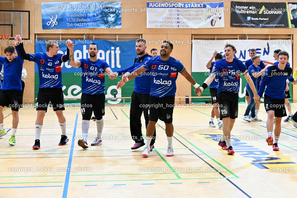 SC Ferlach vs. HSG Holding Graz 23.9.2023 | Jubel SC Ferlach Mannschaft, #8 KNAPP Simon SC Ferlach, #81 MILICEVIC Adrian SC Ferlach, #33 STRIEBNIG Florian SC Ferlach, #50 GONZALEZ-MARTINEZ Adonis SC Ferlach, #25 LONER Florian SC Ferlach, SC Ferlach vs. HSG Holding Graz 23.9.2023, SC Ferlach vs. HSG Holding Graz am 23.09.2023 in Bleiburg (Ballspielhalle Ferlach), Austria, (Photo by Bernd Stefan)