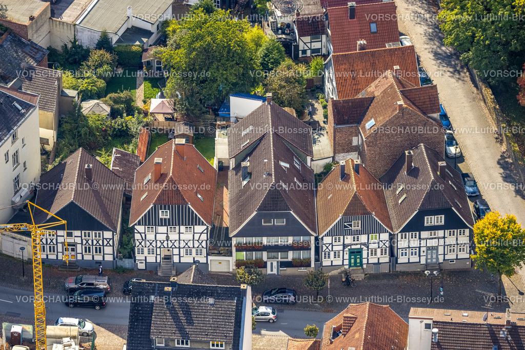 Arnsberg220903124 | Luftbild, Fachwerkhäuser, Mendener Straße, Neheim, Arnsberg, Sauerland, Nordrhein-Westfalen, Deutschland