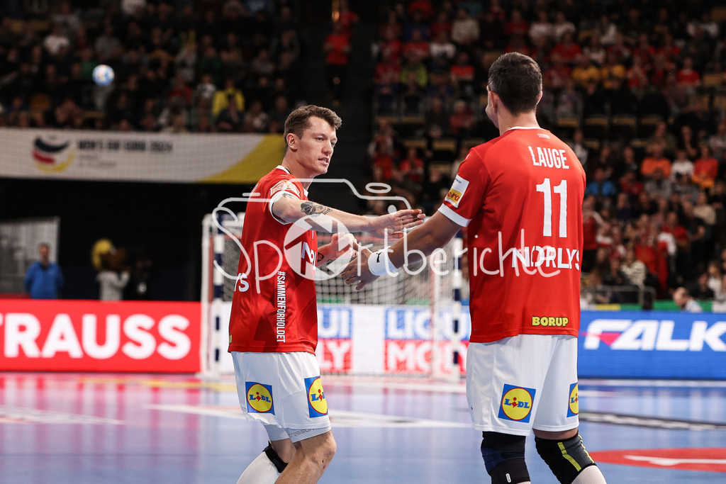 Dänemark - Portugal | Emil JAKOBSEN (DEN #7) jubelt ueber ein Tor gegen Portugal / Rasmus LAUGE SCHMIDT (DEN #11) / Freude / Happy