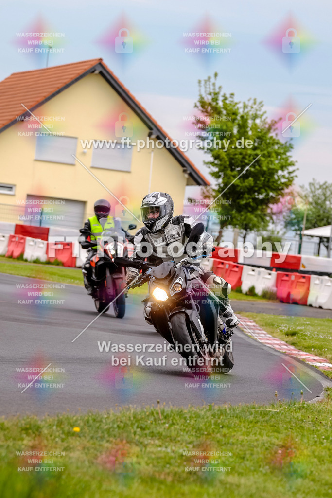 MotoTeamVBK-20603 | Hier findet Ihr Bilder von Touristenfahrten auf der Nürburgring Nordschleife oder von anderen Veranstaltungen die ich besucht habe. Viel Spass beim Durch Schauen 