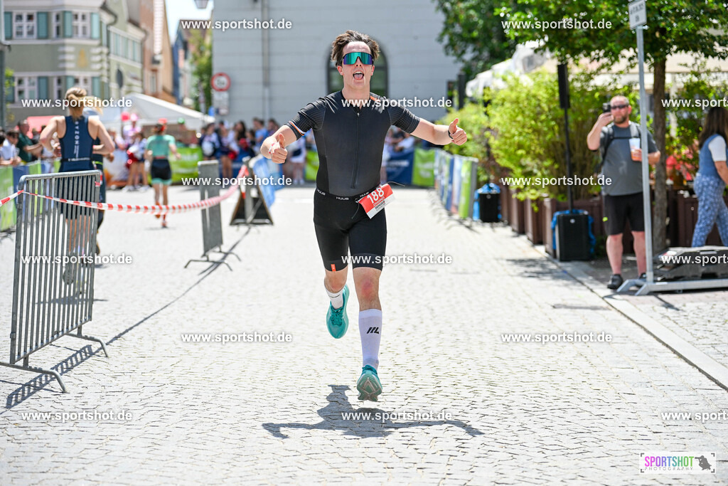 SZI_7572 | Stadttriathlon Erding 2025. #yourpictrs #sportshot_your_pictrs @Sportshotphotography #stadttriathlonerding Copyright: www.sportshot.de