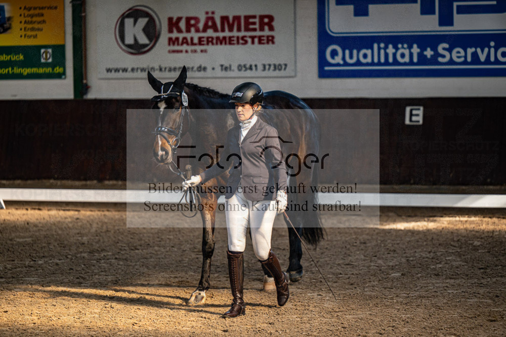 20240308-DOS_4108 | Entdecke hochwertige Reitturnierfotos von Foto Oger. Professionell, emotional und authentisch – jetzt Lieblingsmomente im Shop bestellen.Deutschlandweite Turnierfotografie. - Realisiert mit Pictrs.com
