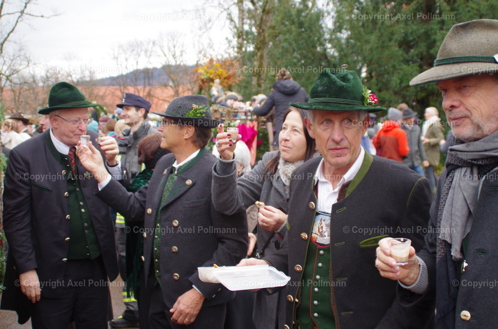 IMGP9600 | fotografiert von Axel PollmannLeonhardi Wallfahrt Benediktbeuern und Murnau, Fronleichnam, Fasching, Landschaft im Loisachtal und Benediktbeuern  - Realisiert mit Pictrs.com