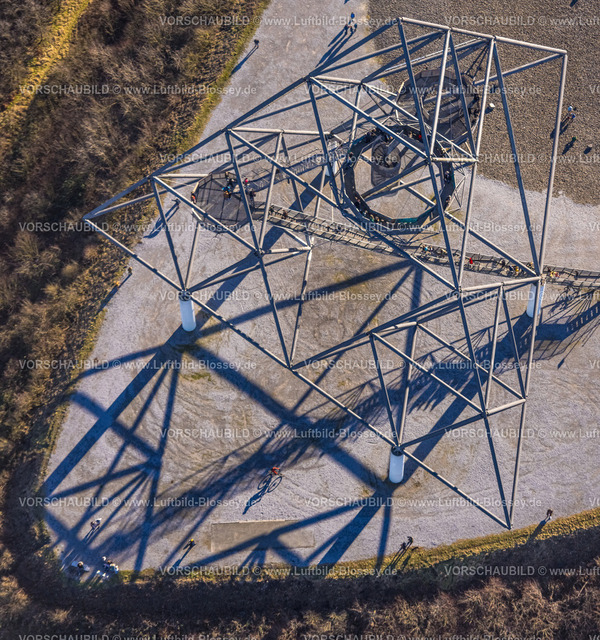 Bottrop240107290-2 | Luftbild, Tetraeder Skulptur, Aussichtsterrasse in Form einer dreiseitigen Pyramide, Sehenswürdigkeit auf der Halde Beckstraße, Batenbrock-Nord, Bottrop, Ruhrgebiet, Nordrhein-Westfalen, Deutschland
