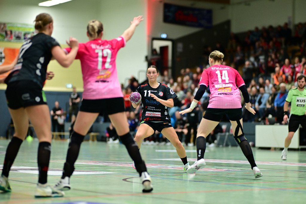Handball I Frauen I Saison 2024-2025 I 2. HBF I 16. Spieltag I HL Buchholz 08-Rosengarten - SV Union Halle-Neustadt | Der Sportfotograf. - Realisiert mit Pictrs.com