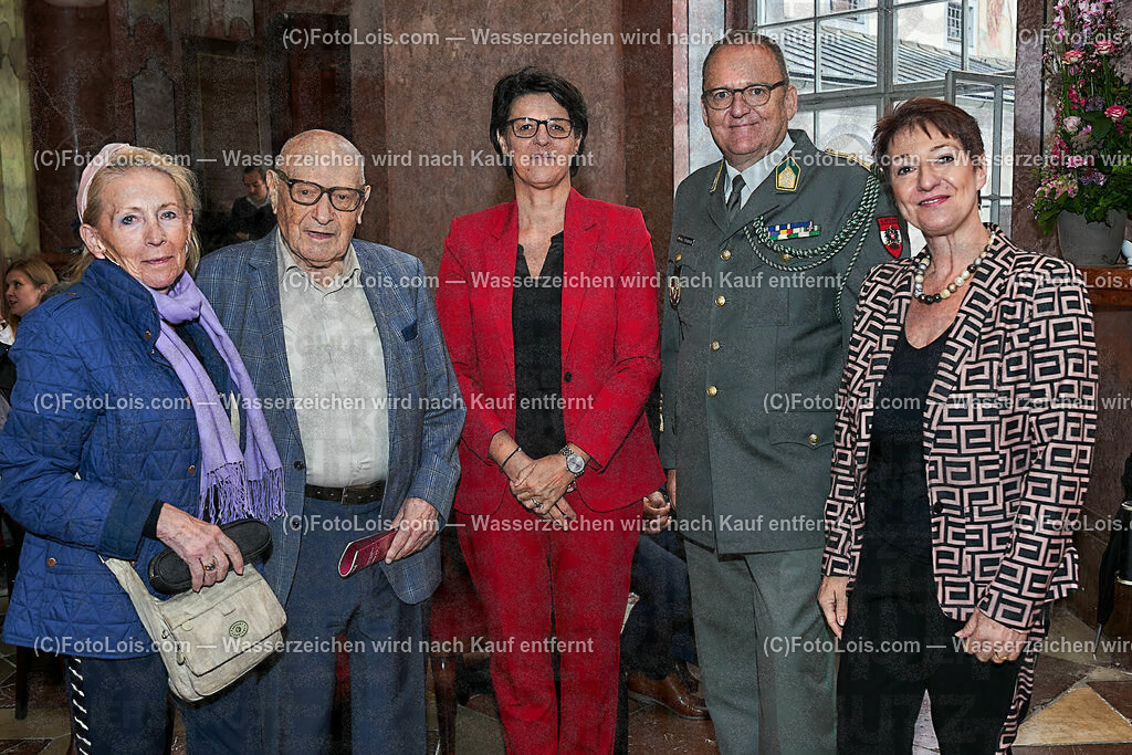 ALS1409_XXXIX-Chopin-Festival_Ausklang_Ehrengaeste | (C)FotoLois.com, Alois Spandl, XXXIX. internationales CHOPIN-Festival in der Kartause Gaming, AUSKLANG in der Barockbibliothek mit der Militärmusik Niederösterreich unter der Leitung von Militärkapellmeister Oberst Adolf Obendrauf, So 6. August 2023.