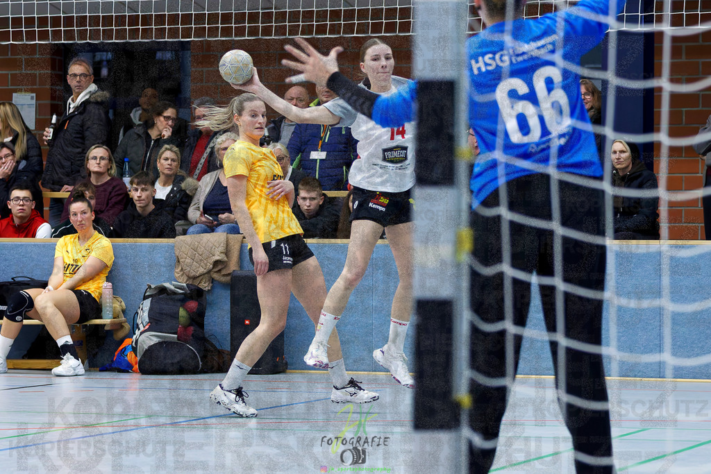 Frauen Oberliga Mitte (HHV); HSG Eibelshausen/Ewersbach - HSG Wettenberg II | Frauen Oberliga Mitte (HHV); HSG Eibelshausen/Ewersbach - HSG Wettenberg II am 13.12.2025 in Steinbrücken (Sporthalle am Hammerweiher)Photo © 2025 - Jörg Heinrich - Realisiert mit Pictrs.com