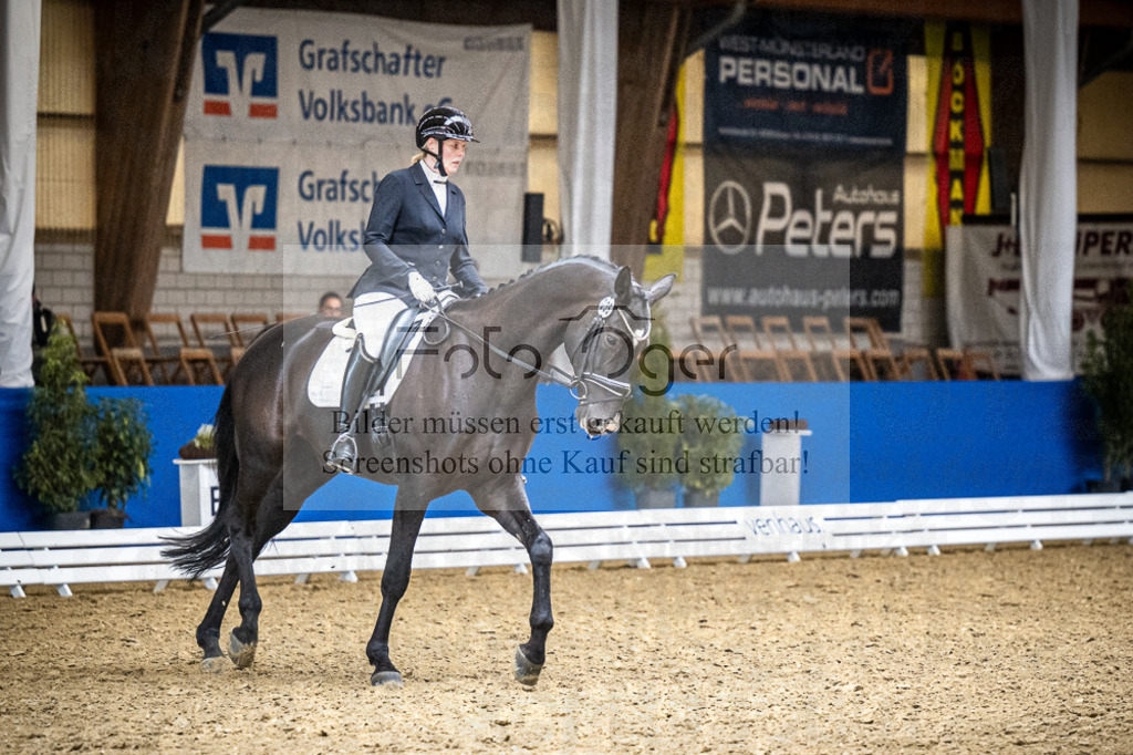 DOS_0771 | Entdecke hochwertige Reitturnierfotos von Foto Oger. Professionell, emotional und authentisch – jetzt Lieblingsmomente im Shop bestellen.Deutschlandweite Turnierfotografie. - Realisiert mit Pictrs.com