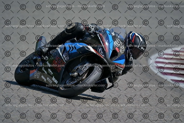 26BT02-1253 | markuskiefer.com - Realisiert mit Pictrs.com