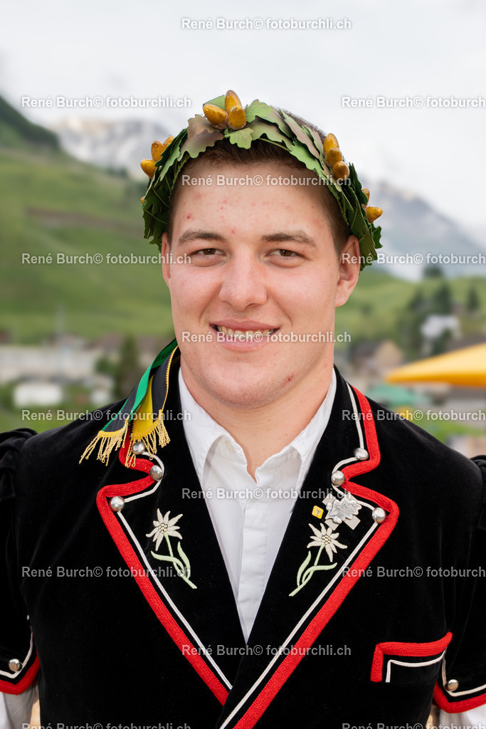 Bissig Lukas-2 | René Burch leidenschaftlicher Fotograf aus Kerns in Obwalden.  Hier finden sie Sport, Landschaft und Natur Fotografie.
 - Realisiert mit Pictrs.com