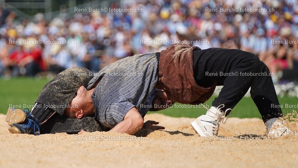 105 | René Burch leidenschaftlicher Fotograf aus Kerns in Obwalden.  Hier finden sie Sport, Landschaft und Natur Fotografie.
 - Realisiert mit Pictrs.com