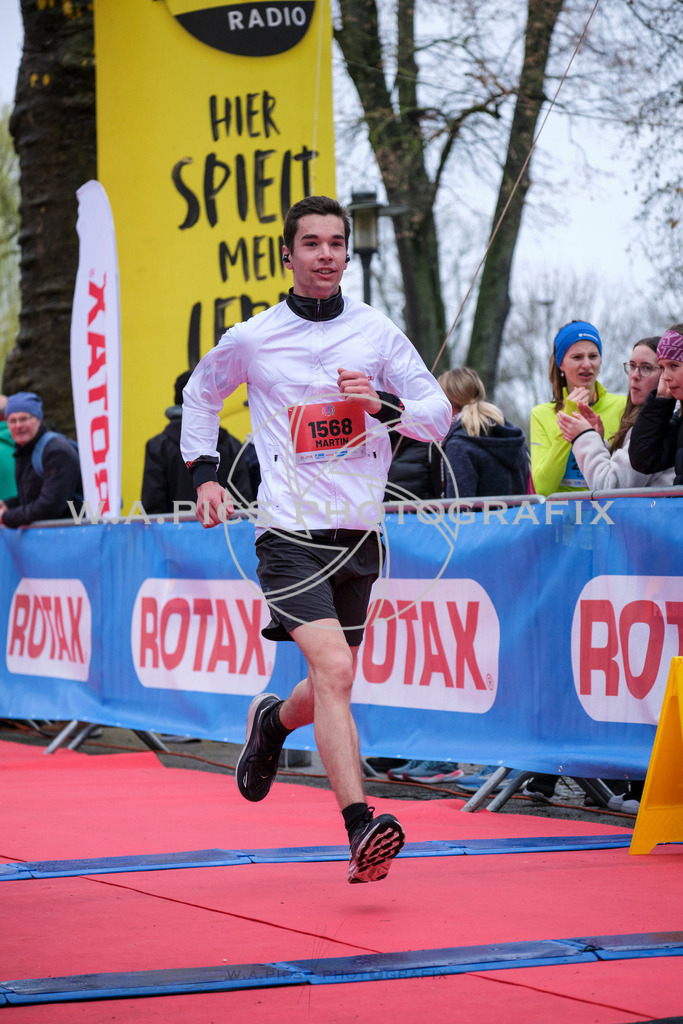 ..... | AUSTRIA, Wels, 30.03.25, ALOHA Wels Halbmarathon, Image Shows: , Foto: Wapics/RING M.