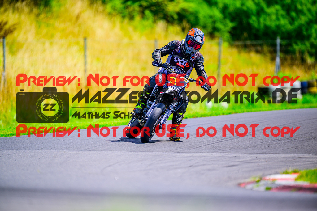 MaZZes_FotoMatrix_240713_6007705_7936 | S2