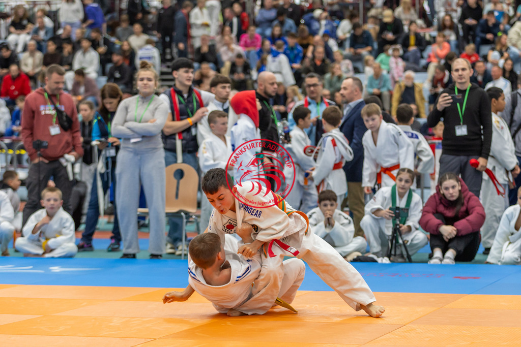 Internationaler Adler Cup 2024 | Foto vom Internationalen Adler Cup Judo Turnier im Sport- und Freizeitzentrum Kalbach im Oktober 2024 - Realisiert mit Pictrs.com